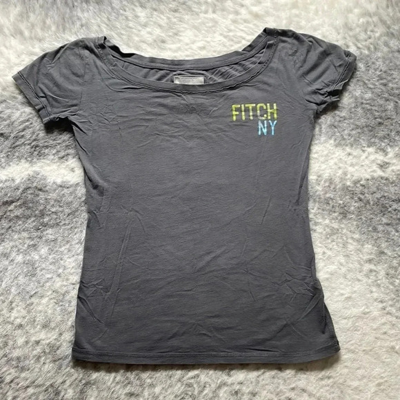 🔥4/$20 Abercrombie & Fitch  Graphic T-Shirt - Picture 1 of 10